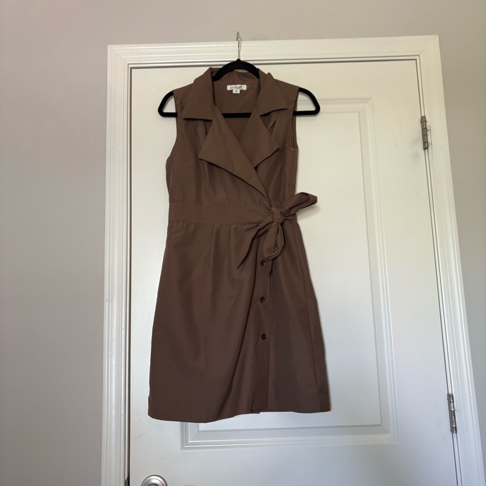 Simply Noelle Brown Button-Down Wrap Sleeveless Midi Dress